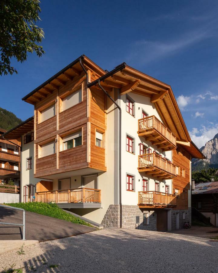 Casa Chris By Ama Val Di Fassa Apartment Pozza di Fassa Ngoại thất bức ảnh